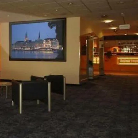 Commundo Tagungshotel 3* Neuss