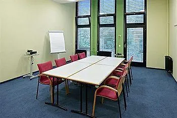 Commundo Tagungshotel 3* Neuss