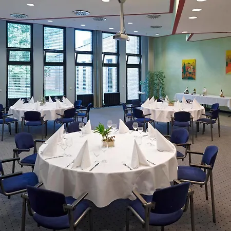 Commundo Tagungshotel 3*